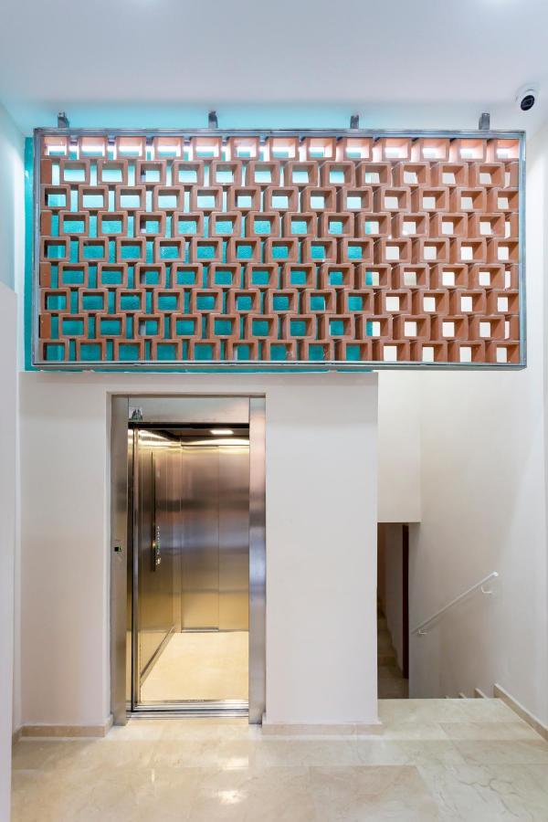 8 Lacus L'Hospitalet de Llobregat Ngoại thất bức ảnh